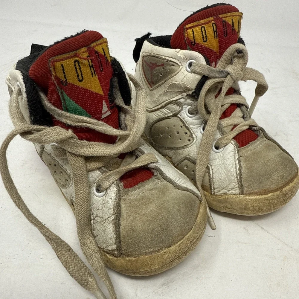 Vintage 1991 Nike Baby Air Jordan Shoes Red White Size 4